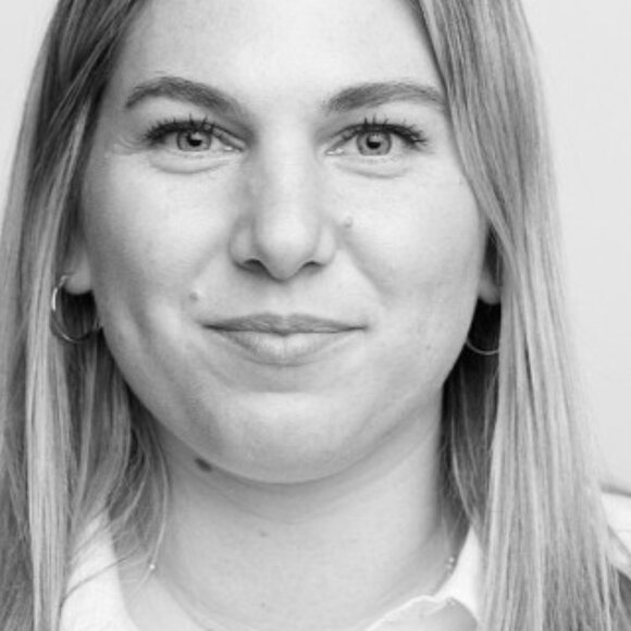 Meet your Posher, Samantha - Picture 1 of 1